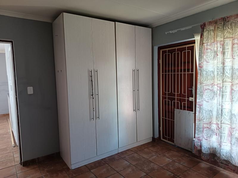 2 Bedroom Property for Sale in Albertinia Western Cape